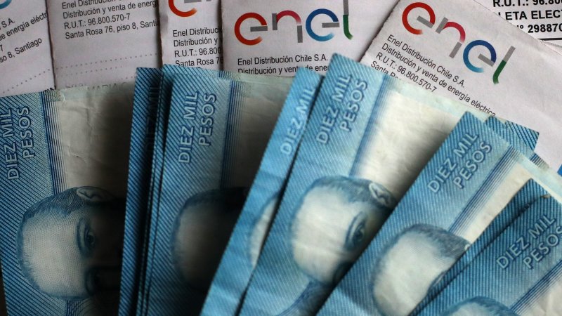 Alza en la cuenta de la luz: cuánto dinero se gasta por usar tres veces al día el hervidor