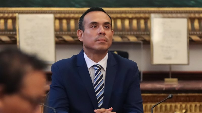 No alcanzó los cinco meses en el cargo: Congreso de Perú destituye al Presidente interino José Jerí