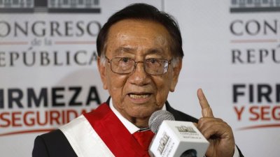 "Todo fue un fracaso posterior": Presidente de Perú advierte riesgos de la zanja en el norte y la compara con el muro de Berlín