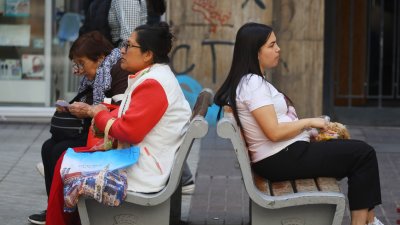 Vacuna y Test de VPH: la dupla que puede frenar el cáncer cervicouterino en Chile