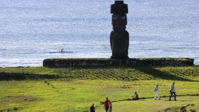 Turista estadounidense deberá pagar 4 millones de pesos por daño en el Parque Nacional Rapa Nui