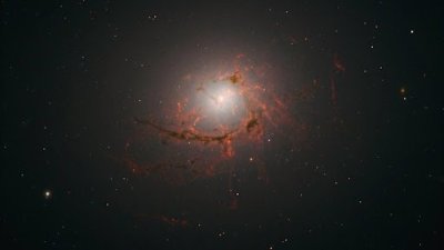 Observaciones del telescopio Webb revelan cómo los agujeros negros supermasivos se alimentan a sí mismos