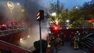 ¿Es seguro operar un tren con más de 50 años de servicio? Expertos analizan los desafíos de Metro tras incendio de un vagón de 1974