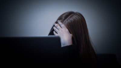 Cuando termina la jornada, pero no el trabajo: la dificultad de desconectarse del trabajo en Chile