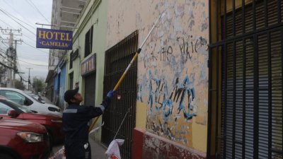 Gobierno de Santiago inicia recuperación de 48 fachadas en el sector Terminales de Estación Central