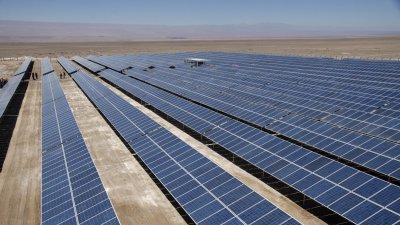 Investigadores proponen reutilizar paneles solares para producir hidrógeno verde de uso doméstico