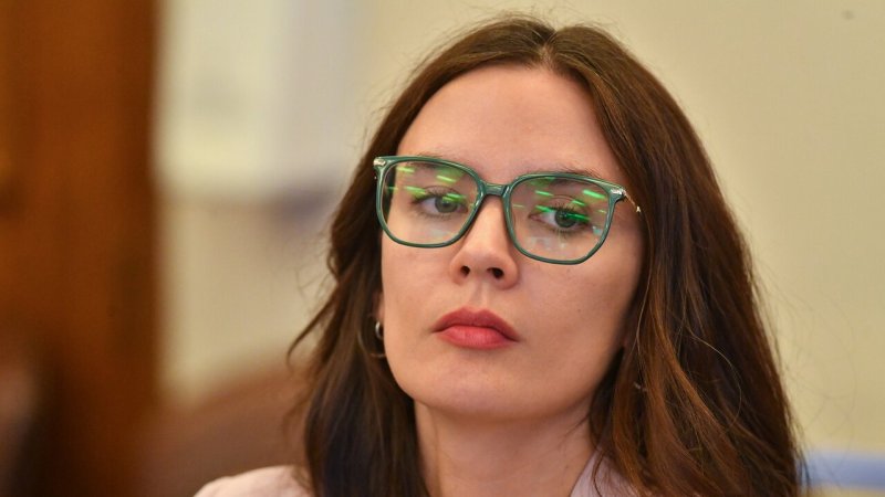 Exministra Vallejo cuestiona respaldo de Kast a Rabat: "Por razones menos graves han sacado ministras"